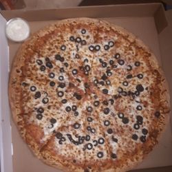 Pizza Alps - Extra large pizza with black olives and creamy garlic dipping sauce.