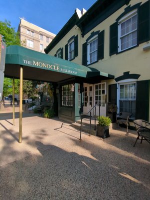 The Monocle Restaurant by null