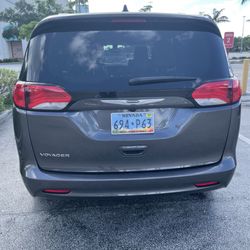 Avis Rent A Car - Rental vehicle