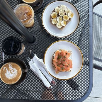 Gravel and Grind - Lox toast, almond butter and banana toast, breve latte, CTC latte, drip coffee and cold brew - Coffee & Tea Near Me - Frederick, Maryland