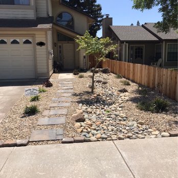 Bella View Landscape - Front yard (this photo doesn't do the creekbed justice!) - Landscaping Near Me