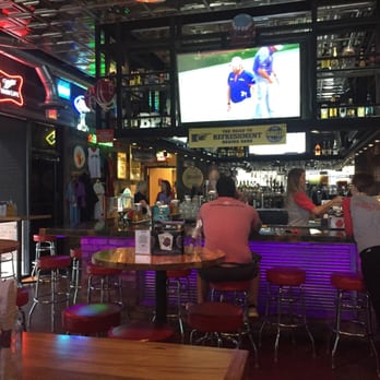 Backporch Drafthouse - Interior - American Near Me - Lawton, Oklahoma
