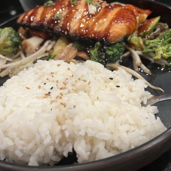 Kusshi - Salmon teriyaki - Sushi Bars Near Me - Bethesda, Maryland