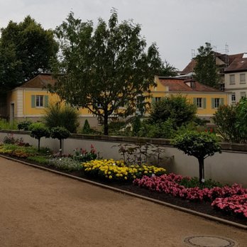Hofgarten - Blumen - Parks Near Me