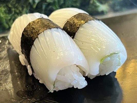 Hide Sushi by null
