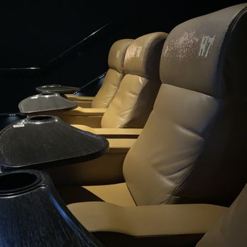Studio Movie Grill - Theater seating - Cinema Near Me - Bakersfield, California Studio Movie Grill - Theater seating - Cinema Near Me - Bakersfield, California