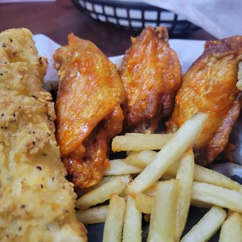 El Paso Wing House - Wings and cheese stick - Chicken Wings Near Me - El Paso, Texas El Paso Wing House - Wings and cheese stick - Chicken Wings Near Me - El Paso, Texas