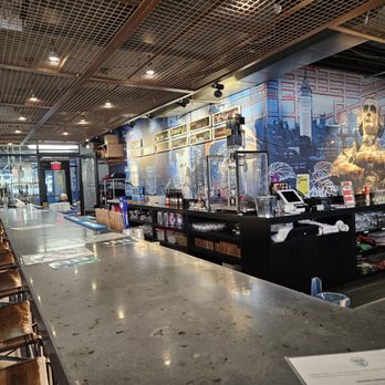 Samuel Adams Cincinnati Taproom - Inside taproom - Breweries Near Me - Cincinnati, Ohio Samuel Adams Cincinnati Taproom - Inside taproom - Breweries Near Me - Cincinnati, Ohio
