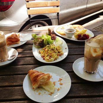 La Tazza - The best croissant of my life (sorry, Paris!) - International Near Me - Berlin, BE