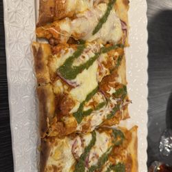 Simply OMG - Chicken tikka flatbread
