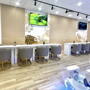 Nailuxury - 8 Manicure stations 8 Pedicure stations and very comfortable inside - Nail Salons Near Me - Pittsburgh, Pennsylvania Nailuxury - 8 Manicure stations 8 Pedicure stations and very comfortable inside - Nail Salons Near Me - Pittsburgh, Pennsylvania