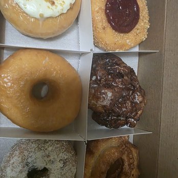 Do-Rite Donuts & Chicken - Half a Dozen Assorted! - Donuts Near Me - Tinley Park, Illinois Do-Rite Donuts & Chicken - Half a Dozen Assorted! - Donuts Near Me - Tinley Park, Illinois