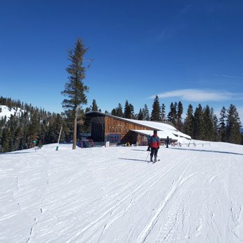 Zephyr Lodge - American Near Me - Truckee, California