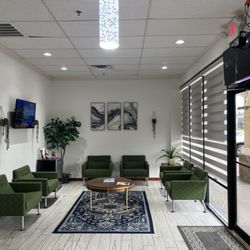 Sonic Family Dentistry - Sonic Family Dentistry waiting area