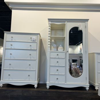 Living Spaces - Home Decor Near Me - San Antonio, Texas Living Spaces - Home Decor Near Me - San Antonio, Texas