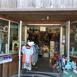 Highway One Classic Gifts - Near the entrance