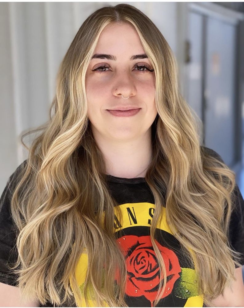 Hair by Fernanda Soyer Logo