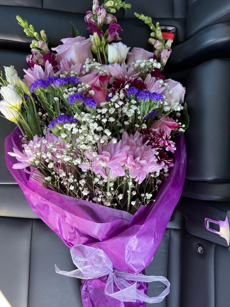 BINLEY FLORIST Updated September 2024 91 Photos 773 Quaker Rd