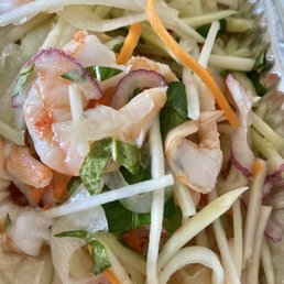 Green papaya shrimp salad Green papaya shrimp salad