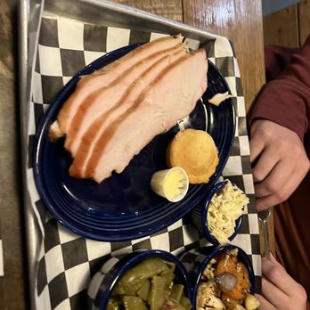 Smokin Willy BBQ - Turkey platter - Barbeque Near Me - Purcellville, Virginia Smokin Willy BBQ - Turkey platter - Barbeque Near Me - Purcellville, Virginia
