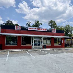 Exterior photo of Mark's Mart - Vestavia Hills, Alabama Exterior photo of Mark's Mart - Vestavia Hills, Alabama