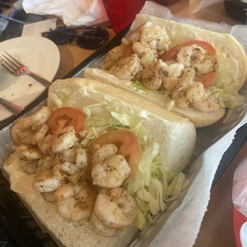 Cuz's - Grilled shrimp poboy - Seafood Near Me - Bay Saint Louis, Mississippi