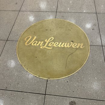 Van Leeuwen - Studio City - Inside - Ice Cream & Frozen Yogurt Near Me - Los Angeles, California