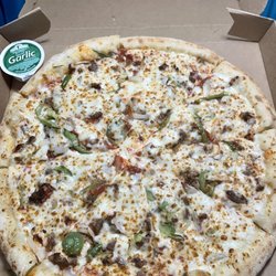 Papa Johns Pizza - Epic stuffed crust, custom Pizza :)