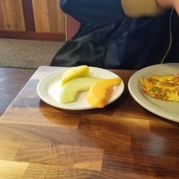 Lumber Inn - Fruit side - little minimal, but with all of the other food, not bad. - Breakfast & Brunch Near Me - Delafield, Wisconsin