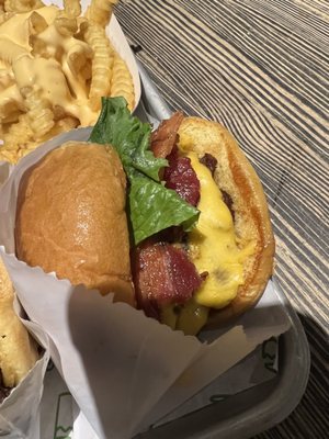 Shake Shack Oak Brook by null