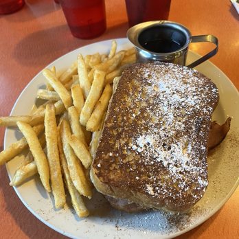 Papermoon Diner - Diners Near Me - Baltimore, Maryland