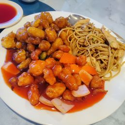 Special #4 general tso's chicken, sweet and sour chicken, chicken lomein. Sooo good! Special #4 general tso's chicken, sweet and sour chicken, chicken lomein. Sooo good!