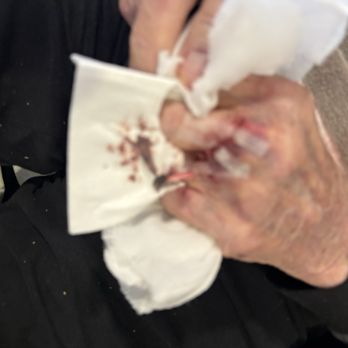 Paradise Valley Senior Living - Unreported injury. - Retirement Homes Near Me - Phoenix, Arizona