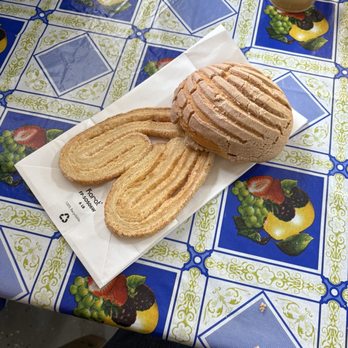 Vera's Bakery - concha and oreja - Bakeries Near Me - Dallas, Texas