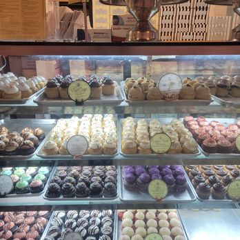 Buttercup Bake Shop - Bakeries Near Me - New York, New York
