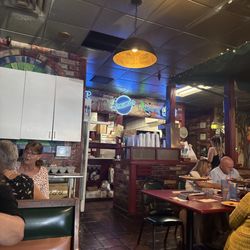 Crusty's Pizza