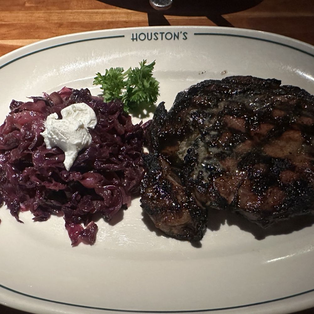 Houston's Restaurant - Hawaiian Rib-eye - New American Near Me - Irvine, California