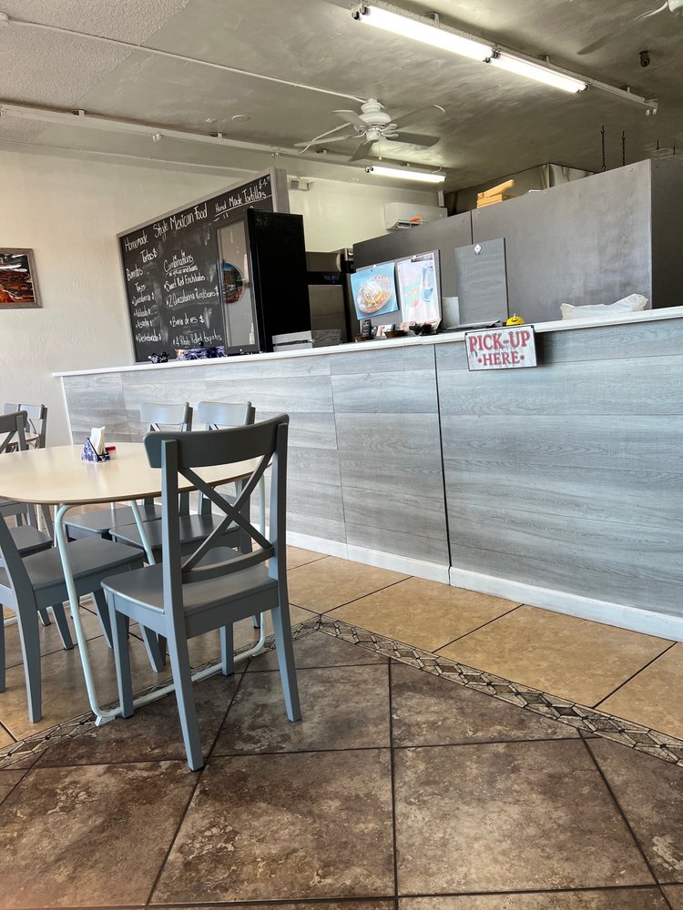 Karavela's Mexican and Peruvian Food