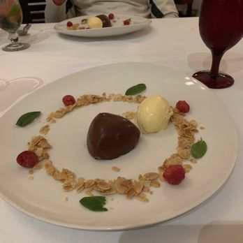 La Casona STK - What a beautiful dessert and how scrumptious it taste - Steakhouses Near Me - Cancún, ROO