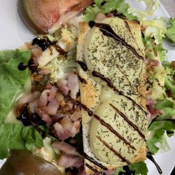 A l'Ombre des Dentelles - Mini Salade de chévre chaud