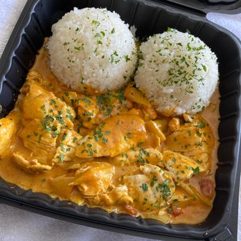 EbiNomi - Chicken Curry - Asian Fusion Near Me - Honolulu, Hawaii