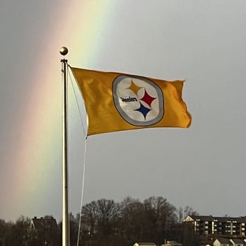 Acrisure Stadium - Stadium flag and rainbow - Stadiums & Arenas Near Me - Pittsburgh, Pennsylvania