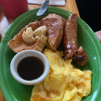 Tower Cafe - Breakfast & Brunch Near Me - Sacramento, California