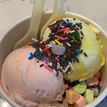 Wanderlust Creamery - Sakura Crunch (left) Yuzu Creamsicle (right); IG: @katzlundell - Ice Cream & Frozen Yogurt Near Me - Pasadena, California Wanderlust Creamery - Sakura Crunch (left) Yuzu Creamsicle (right); IG: @katzlundell - Ice Cream & Frozen Yogurt Near Me - Pasadena, California
