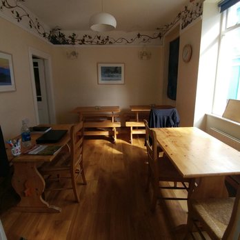 Grapevine Hostel - Dining - Hostels Near Me - Dingle, Kentucky