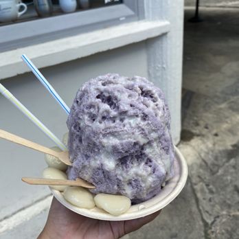 Lahaina Shave Ice - Ube Milk Tea - Desserts Near Me - Honolulu, Hawaii Lahaina Shave Ice - Ube Milk Tea - Desserts Near Me - Honolulu, Hawaii