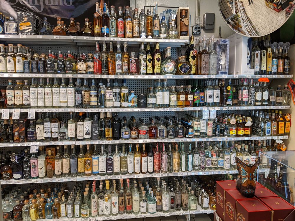 MORENO’S LIQUORS Beer, Wine & Spirits in Chicago, Illinois at 3724 W