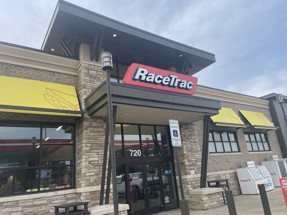 RACETRAC Updated April 2024 720 E Arapaho Rd, Richardson, Texas Gas Stations Phone