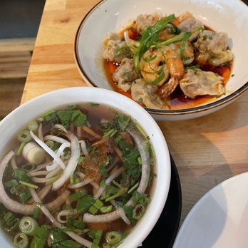 Ba Sa - Truffle wontons, mushroom pho - Vietnamese Near Me - Bainbridge Island, Washington