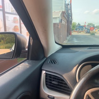 A&W - In my car. Empty queue in front of me. Waiting at the talk box for 5 minutes for someone to take my order. - Fast Food Near Me - Orangeville, Ontario A&W - In my car. Empty queue in front of me. Waiting at the talk box for 5 minutes for someone to take my order. - Fast Food Near Me - Orangeville, Ontario